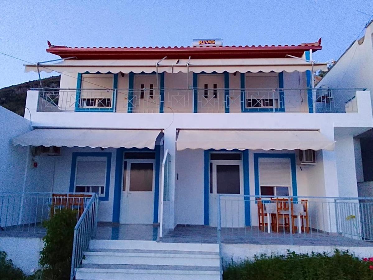 Vila Gusti Hostal Borsh Exterior foto